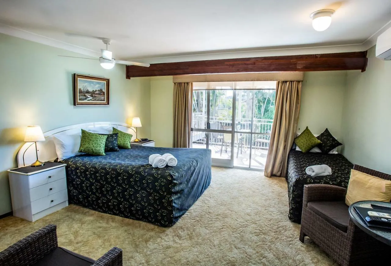 *** Bed & Breakfast Ainslie Manor Bed And Breakfast Redcliffe Australia